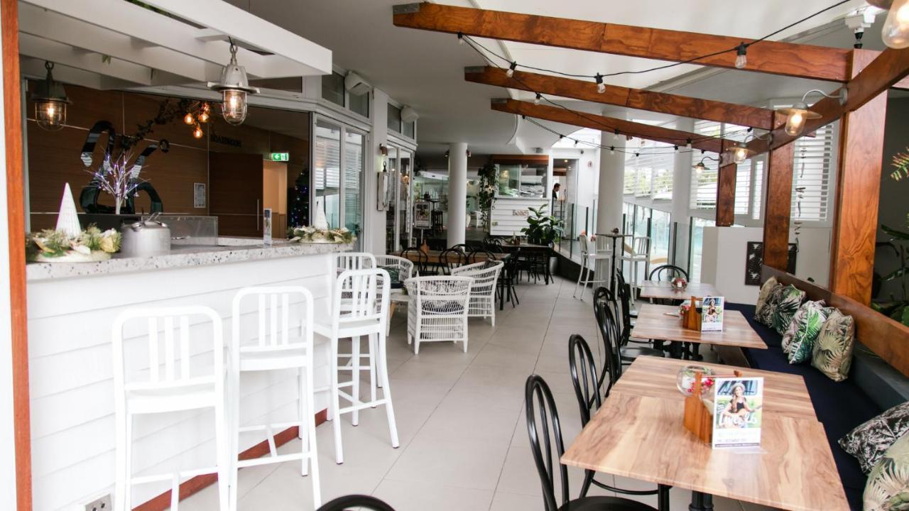 منتجع شاطيء رومبا كالوندرا المظهر الخارجي الصورة The interior of the restaurant