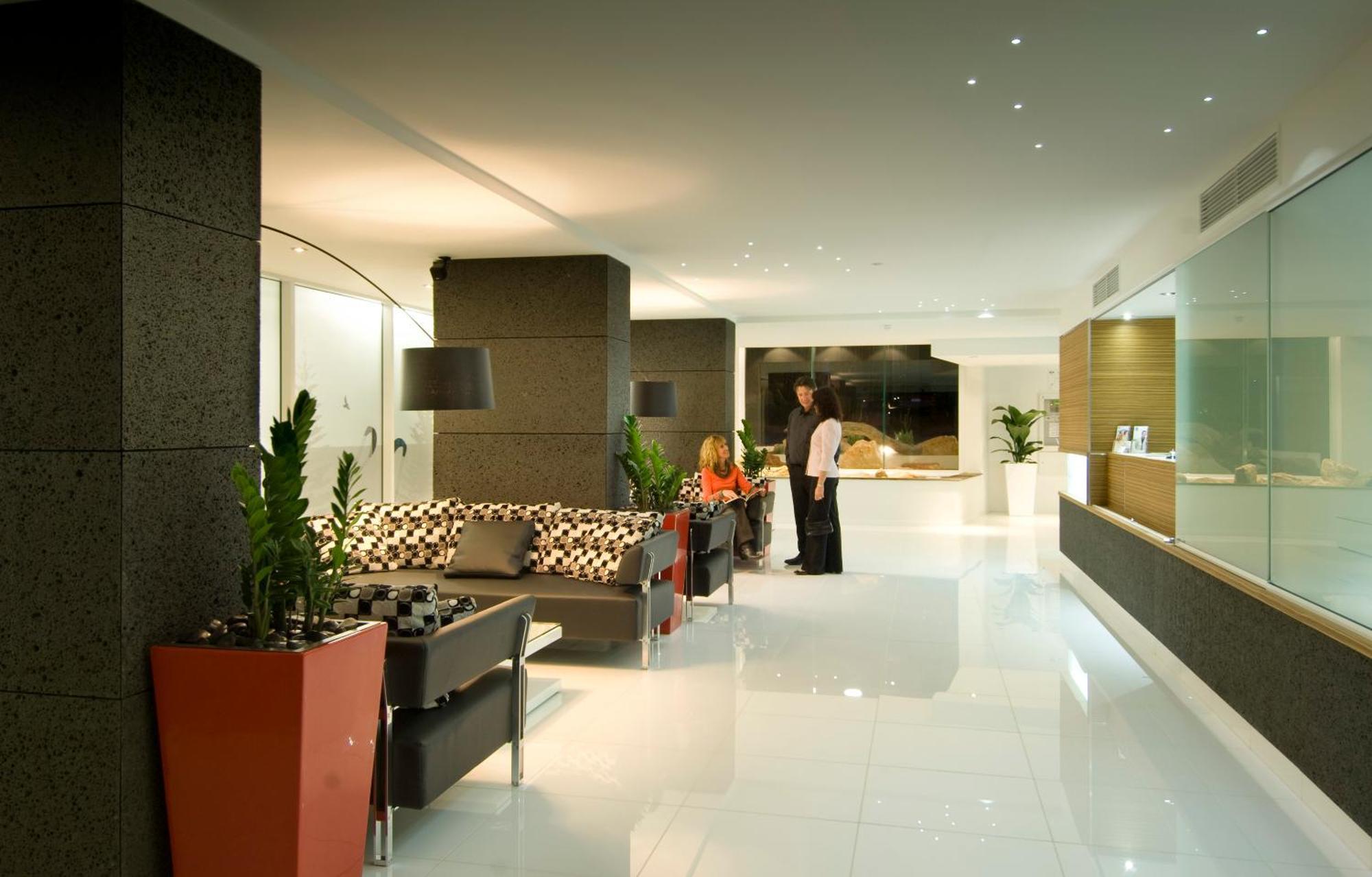 منتجع شاطيء رومبا كالوندرا المظهر الخارجي الصورة The lobby of the hotel
