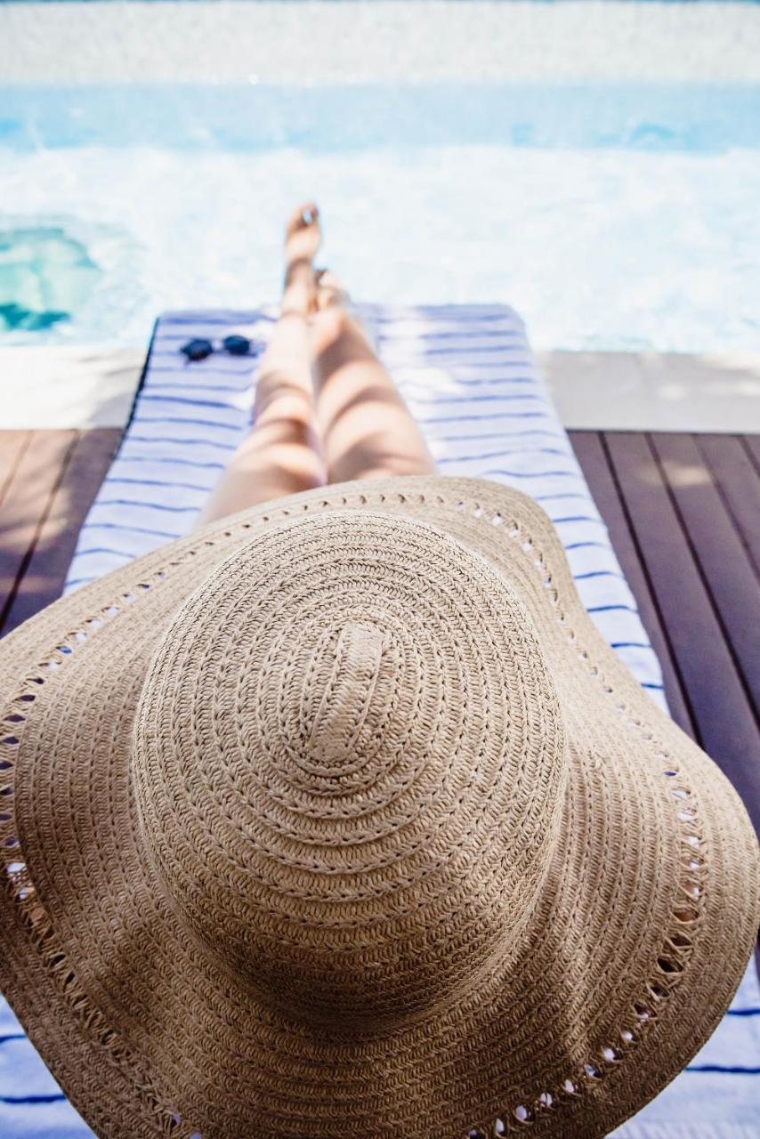 منتجع شاطيء رومبا كالوندرا المظهر الخارجي الصورة Sunbathing