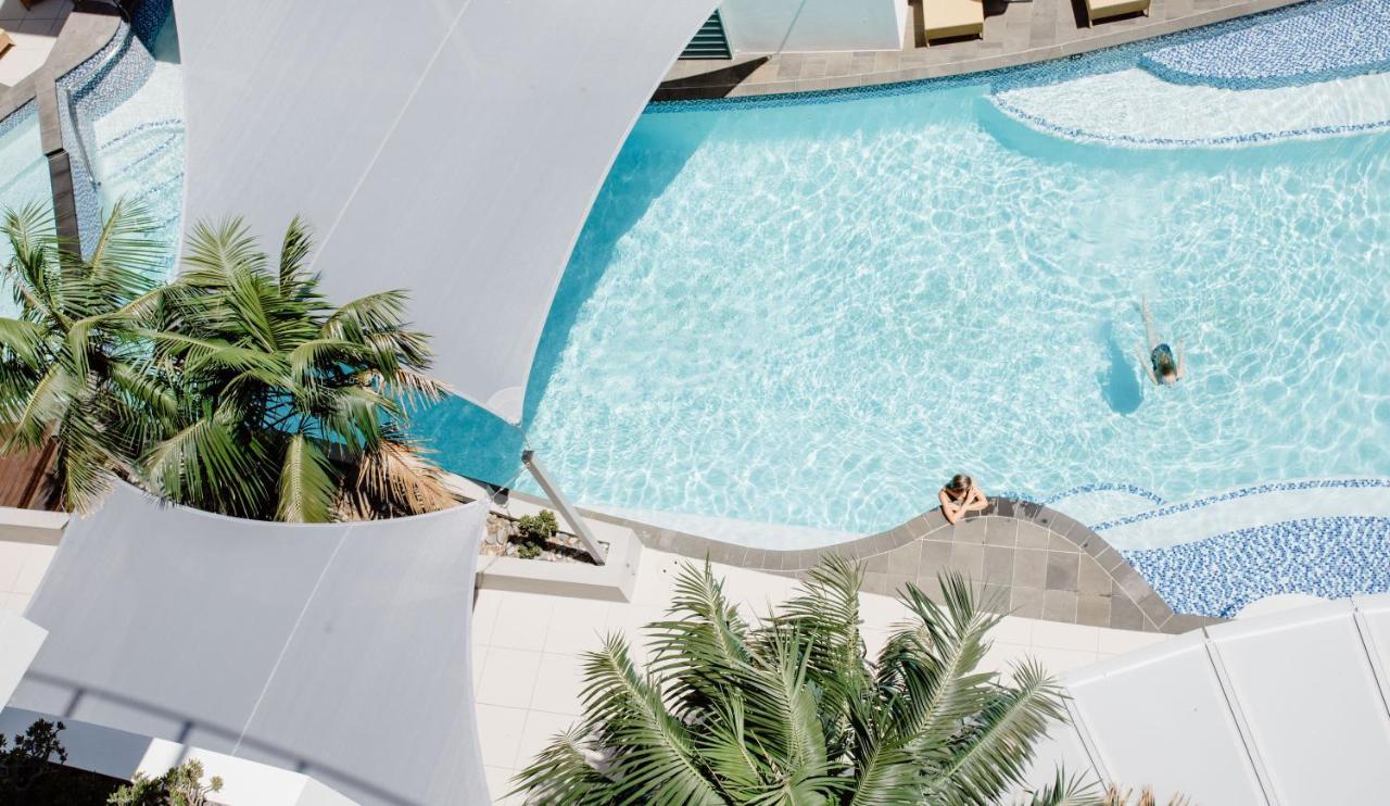 منتجع شاطيء رومبا كالوندرا المظهر الخارجي الصورة The pool at the hotel